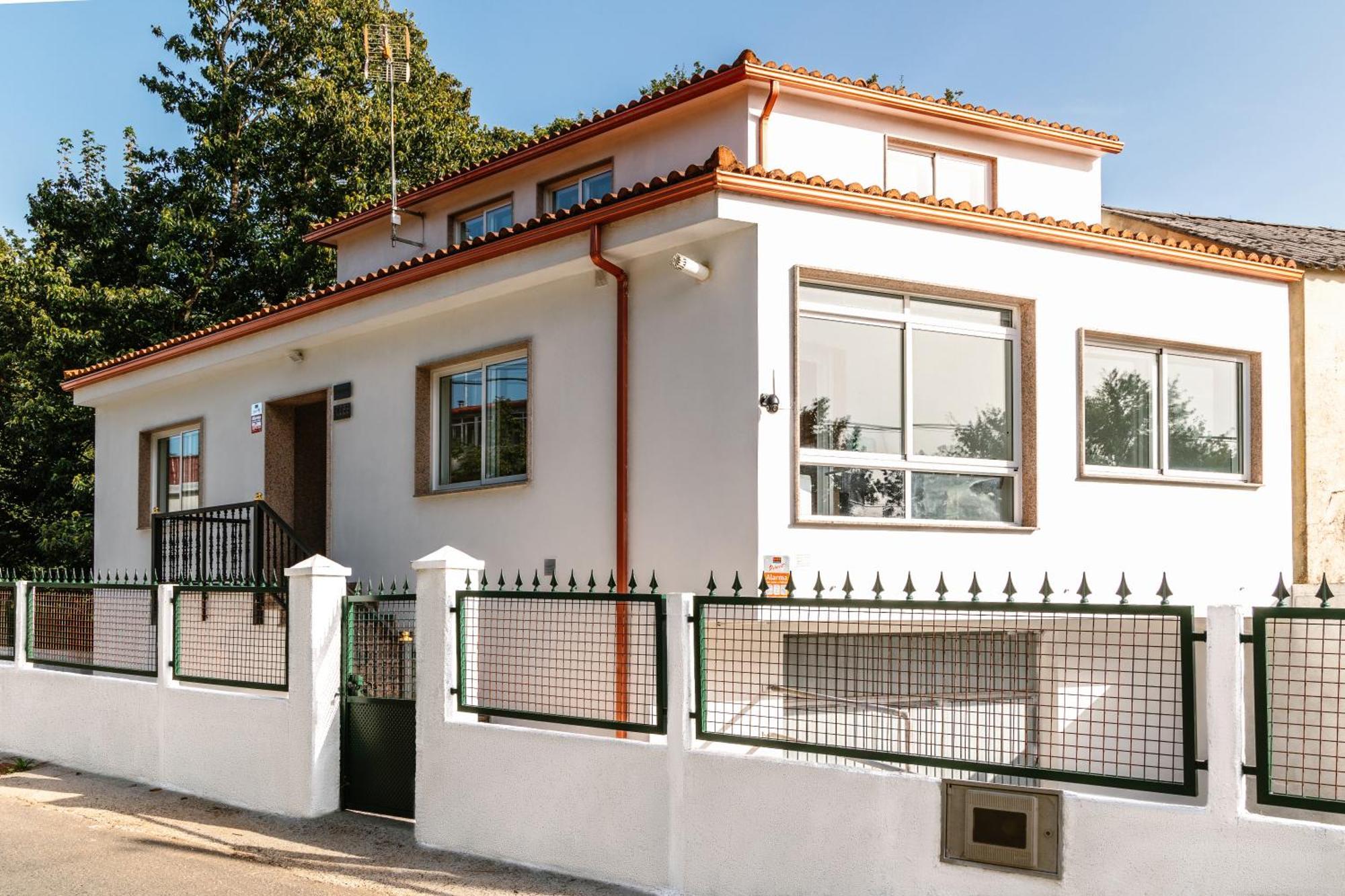 Casa Bella Lalin- 4 Double Bedroom Galician Country Home! Pontevedra Exterior photo